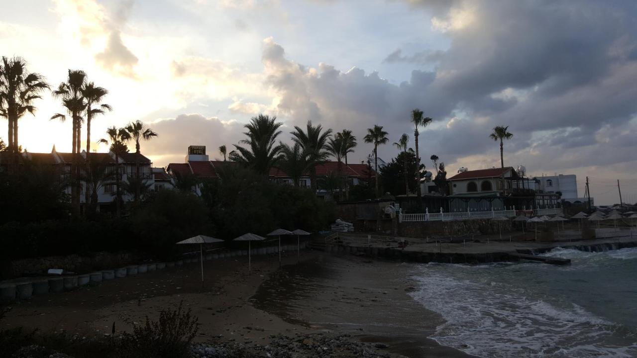 Topset Hotel Agios Georgios  Экстерьер фото