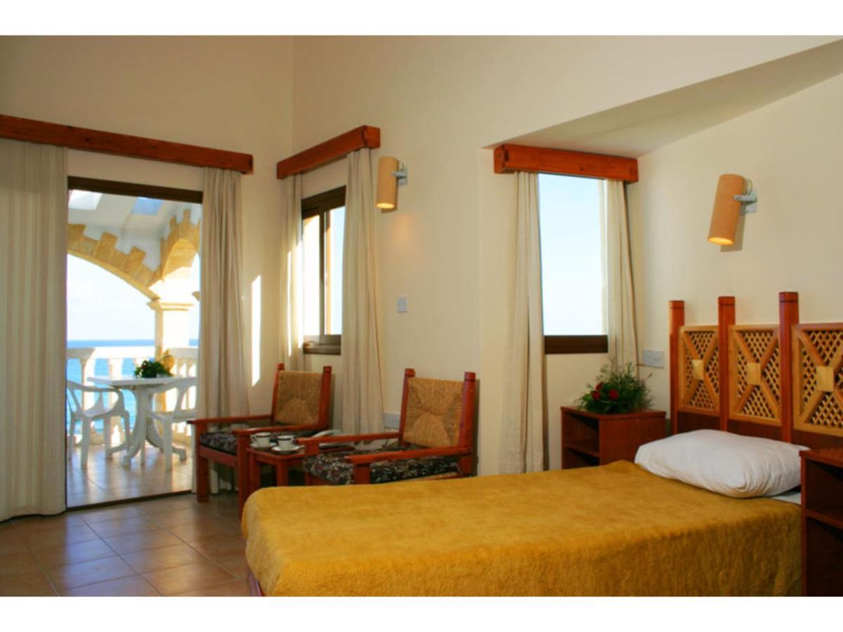 Topset Hotel Agios Georgios  Экстерьер фото