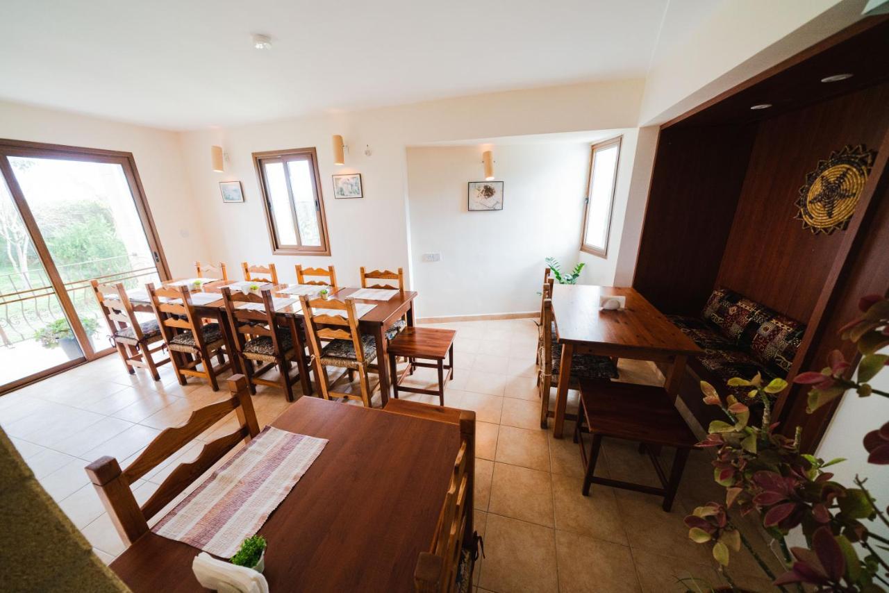 Topset Hotel Agios Georgios  Экстерьер фото